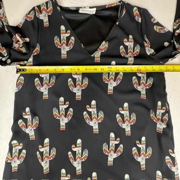 Black Cactus Sexy Flowy Peasant Mini Dress Bell Sleeve Sz Medium - Picture 9 of 12